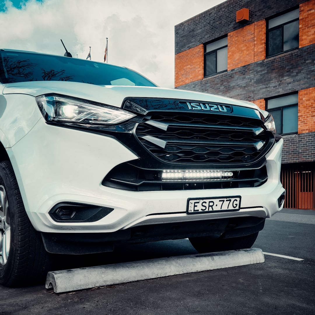TRAILBAIT Isuzu MU-X Behind-Grille Light Bar - image 6