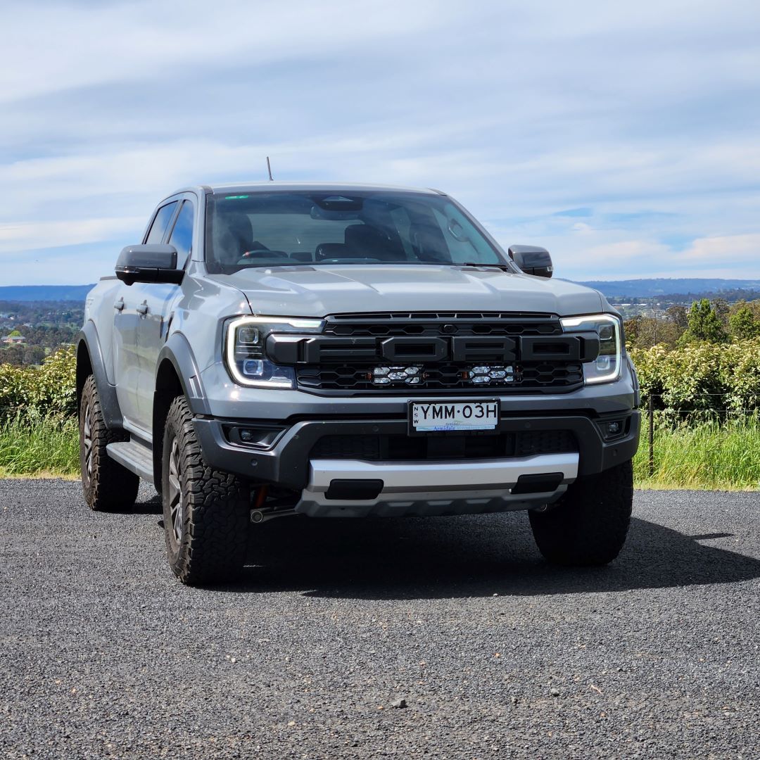 TRAILBAIT Next-Gen Ranger Raptor Behind-Grille Light Bar - image 5