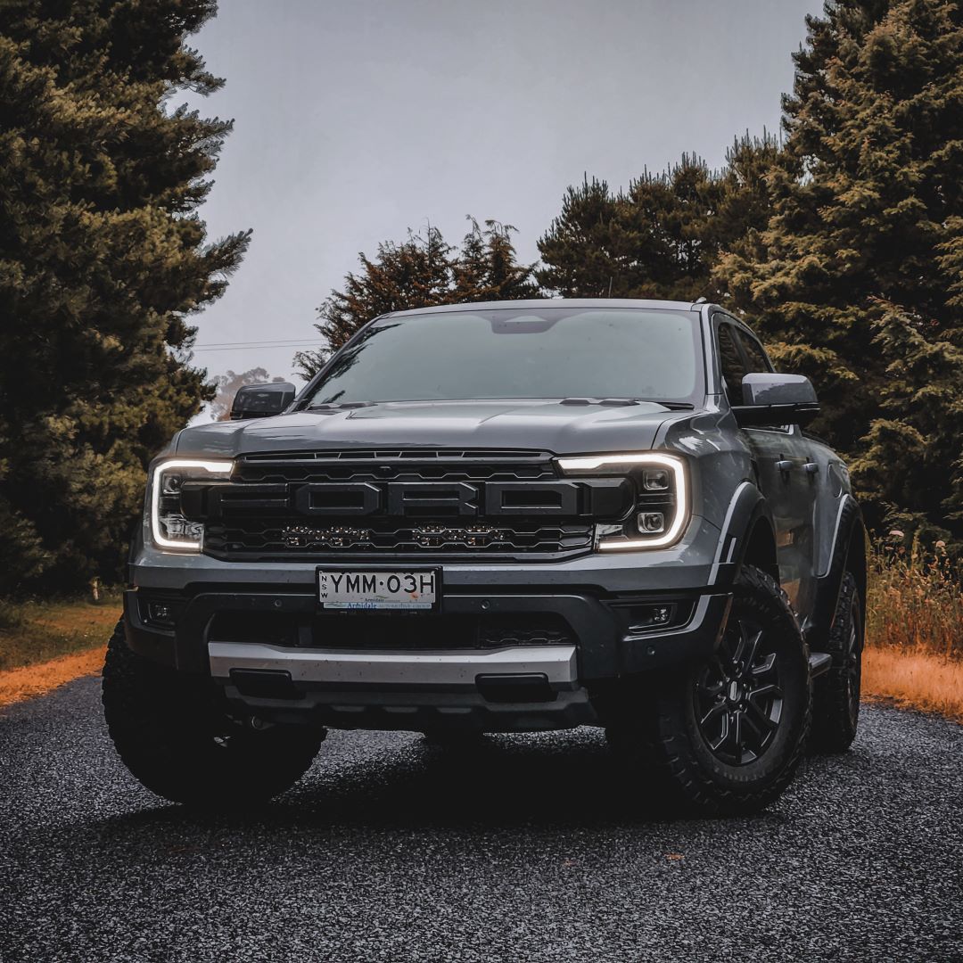 TRAILBAIT Next-Gen Ranger Raptor Behind-Grille Light Bar - image 4