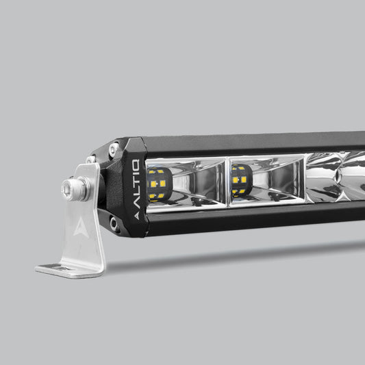 ALTIQ 22" Hybrid Light Bar mounted