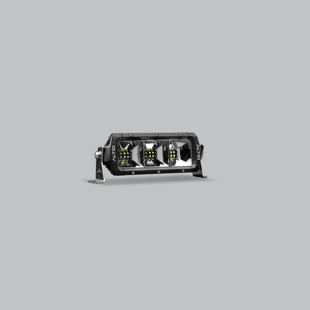 Commander Scene Flood Lightbar detail