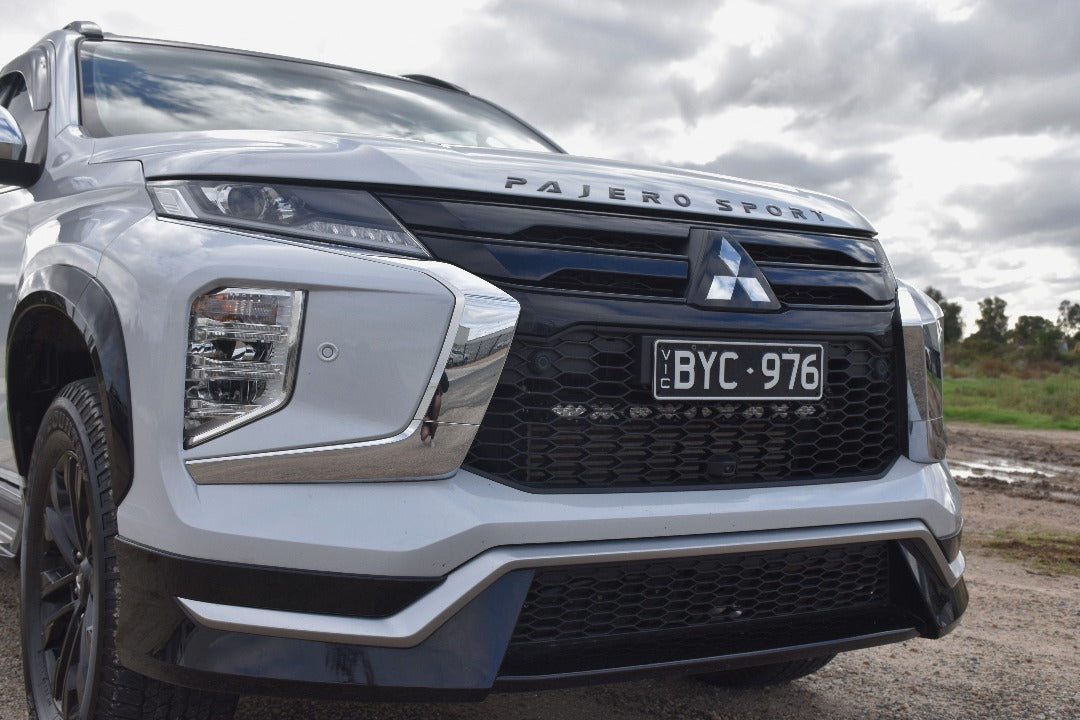TRAILBAIT Pajero Sport Behind-Grille Light Bar - image 3