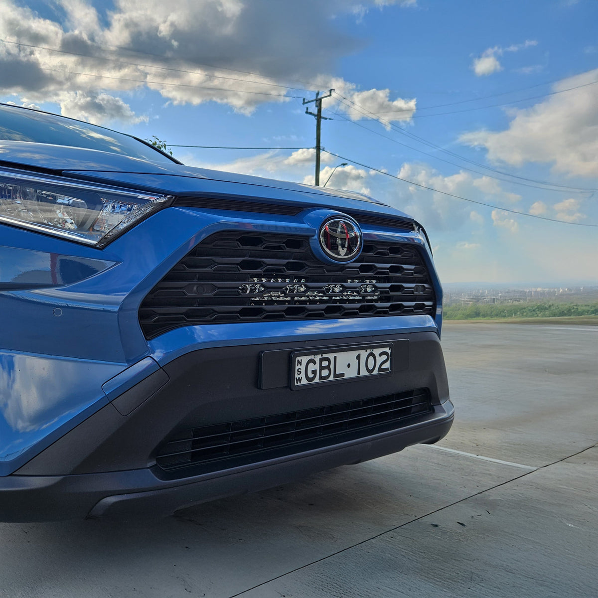 TRAILBAIT RAV4 Behind-Grille Light Bar - image 3