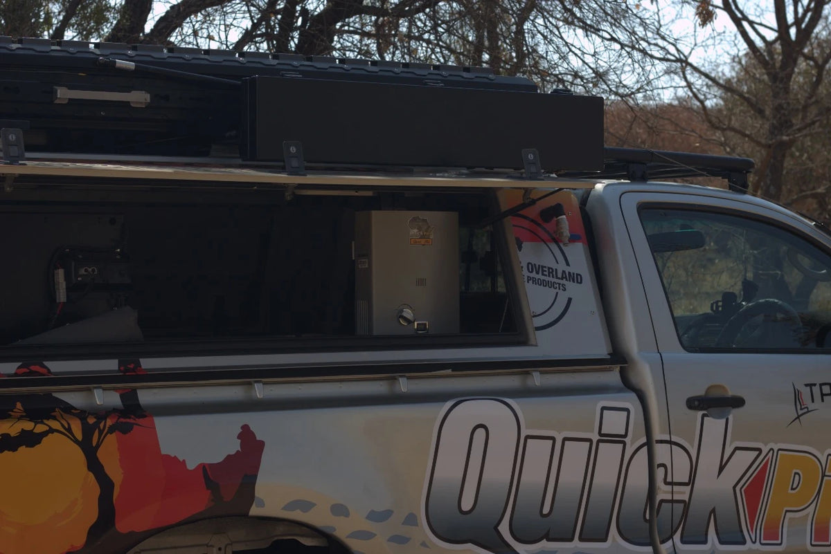 Quick Pitch shower cubes in bag + Quick hot Gas Geyser - image 6
