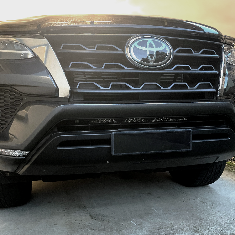 TRAILBAIT Fortuner Behind-Grille Light Bar - image 2